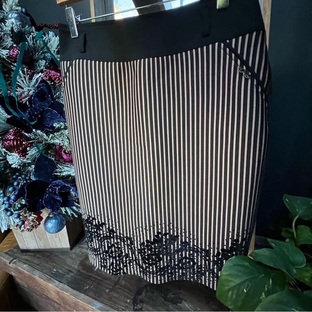 Glow Collection Brown & Black Midi Skirt Size 10